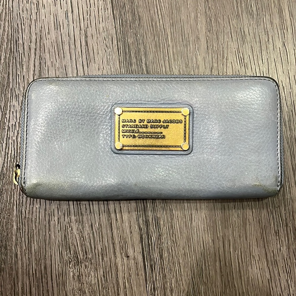 Marc By Marc Jacobs Zip Around Wallet